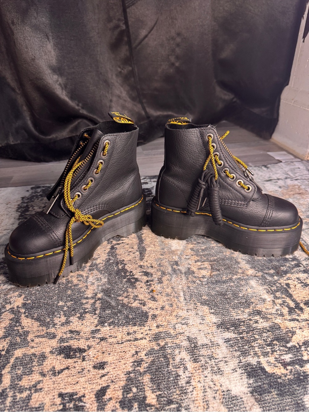 Dr. Martens Sinclair Max Pisa Leather Platform Boots - Picture 6 of 11